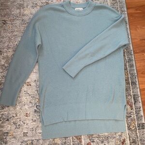 Abercrombie & Fitch beautiful cozy sweater!